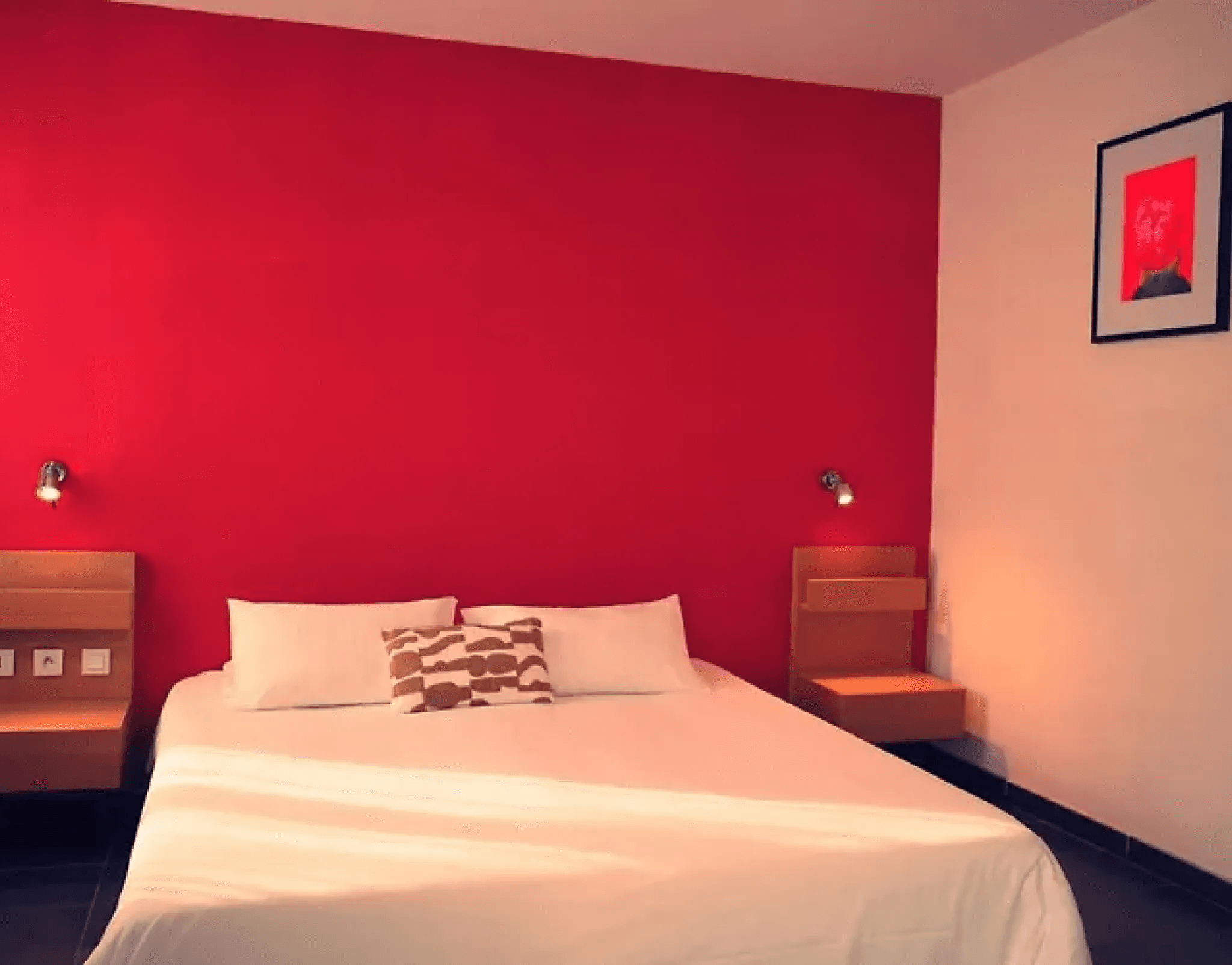 Before renovation - Double Bedroom in Arles